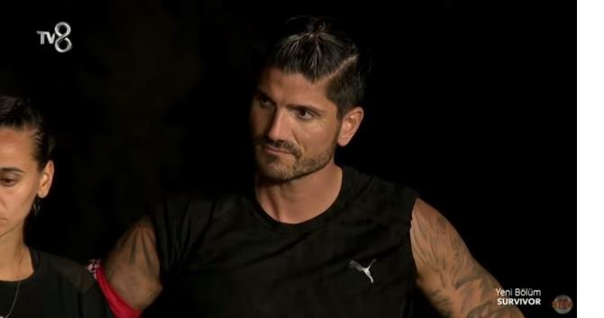 Barış Özbek Survivor'dan diskalifiye edildi!