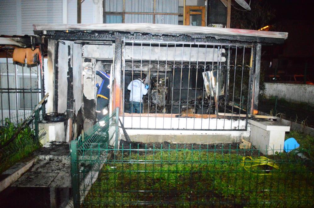 Eşiyle arasında tartışma çıktı, olay büyüyünce evi ateşe verdi