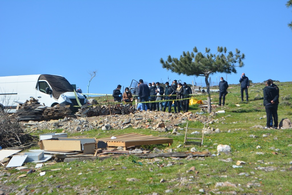 Ayvalık'ta poşette bulunan bebeğin annesi tutuklandı!