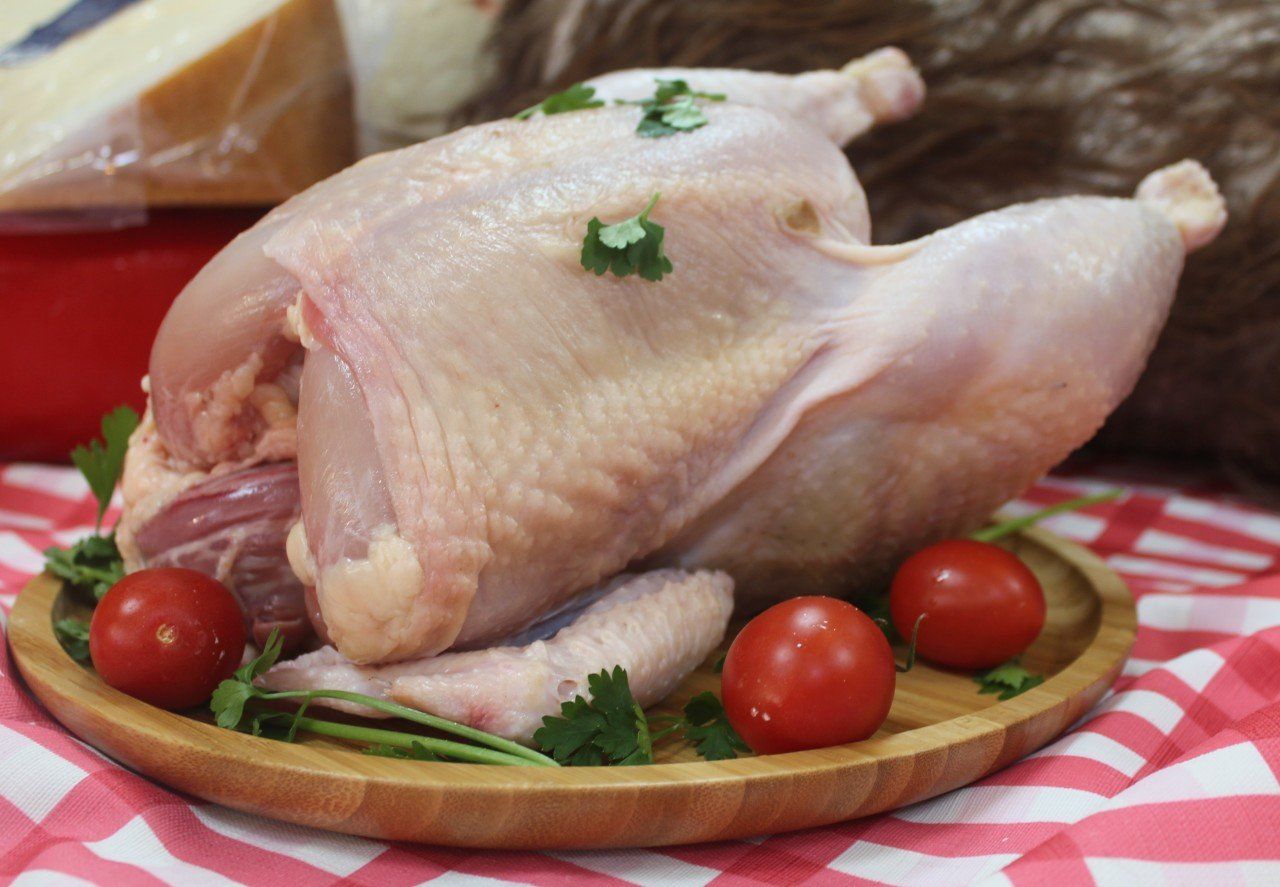 Rüyada Çiğ Tavuk Eti Görmek / Rüyada Çiğ Tavuk Eti Yemek Tabiri