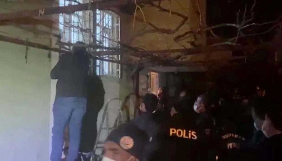 Cinnet geçiren öz anne korku dolu anlar yaşattı!