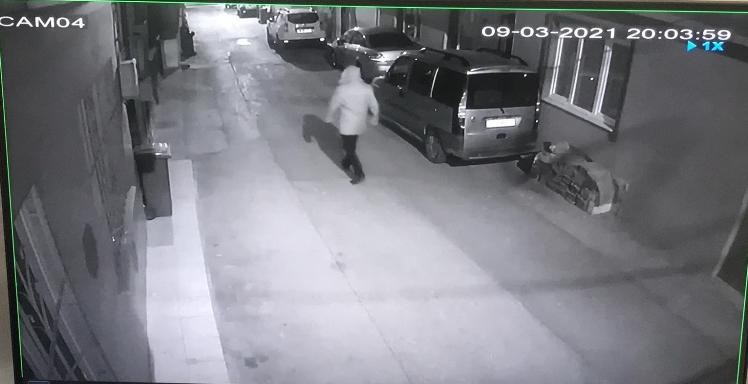 Radyo programcısı, yayınını beğenmeyen bir dinleyici tarafından silah ile öldürüldü