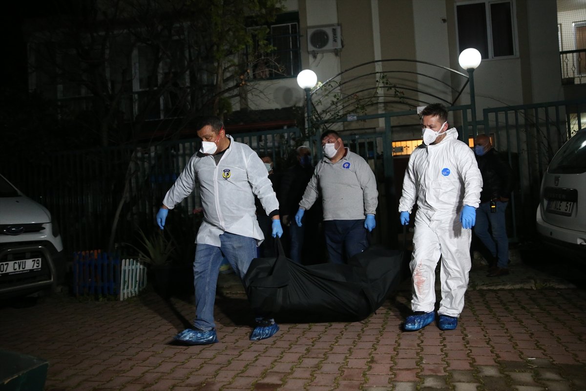 Antalya'da lüks villada aynı aileden 4 kişi öldü!