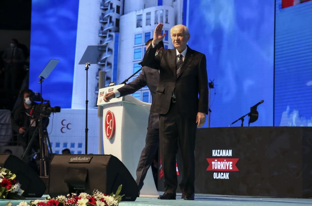 Bahçeli'den teşekkür konuşması: Yeniden Genel Başkan seçildi!