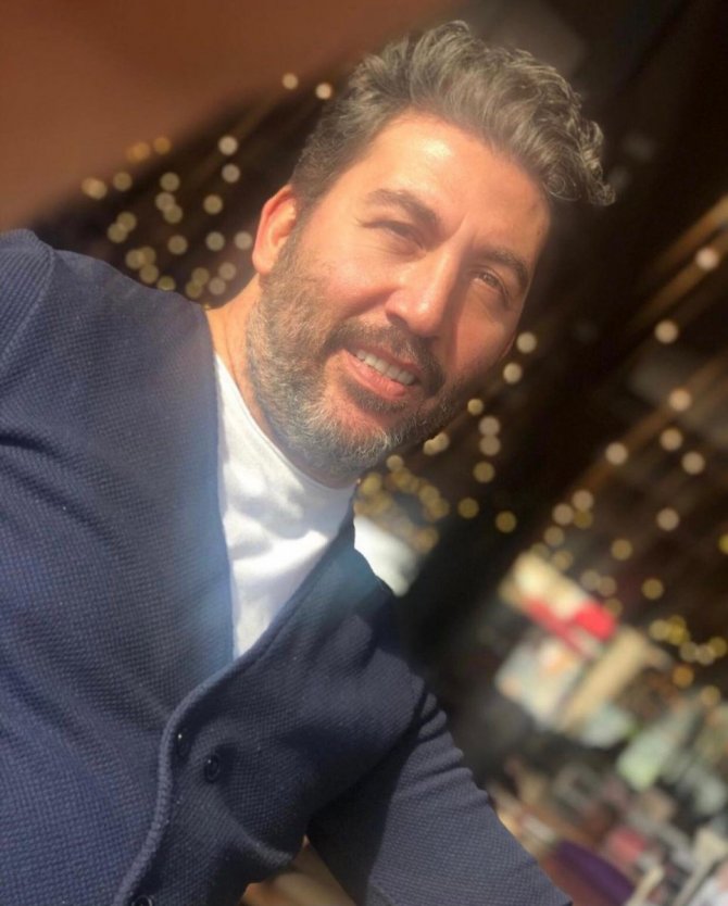 Emre Kınay korona oldu!