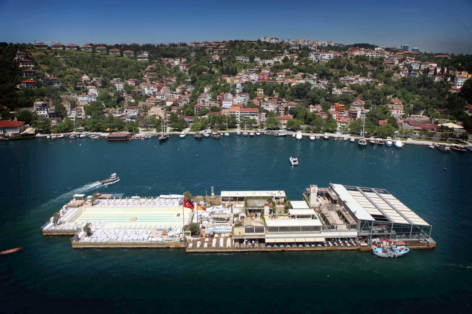 Galatasaray adası nerede? Galatasaray adası kimin? Değeri, fiyatı ne kadar? Yapay mı? Kaç metrekare?