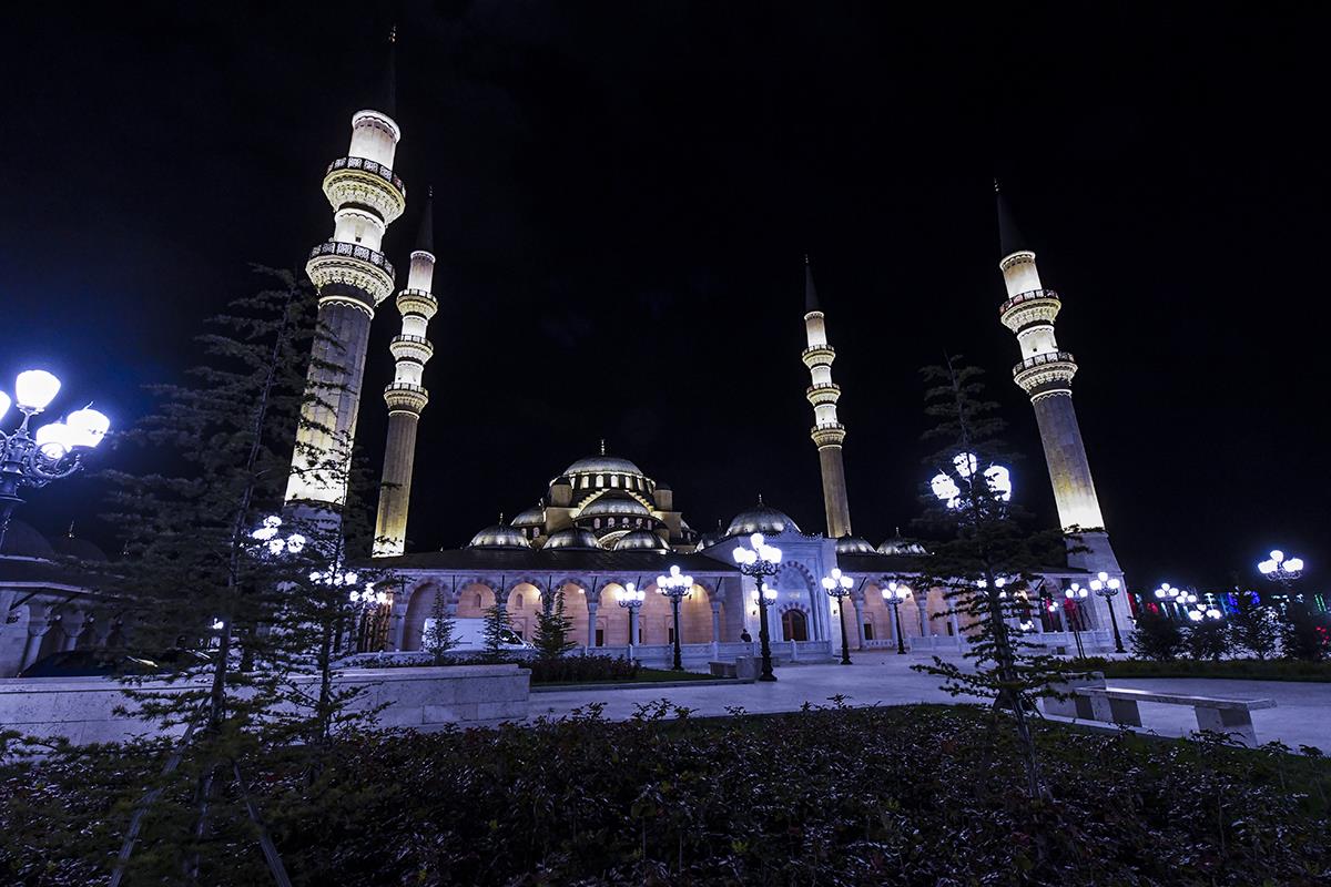 Berat Kandili'nde hangi ibadetler yapılır? Berat Kandili'nde yapılacak ibadetler nelerdir?