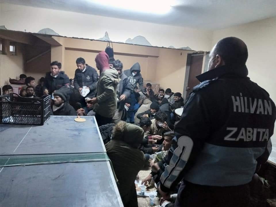 Şanlıurfa'da 82 Afgan göçmeni yakalandı: 5 gözaltı