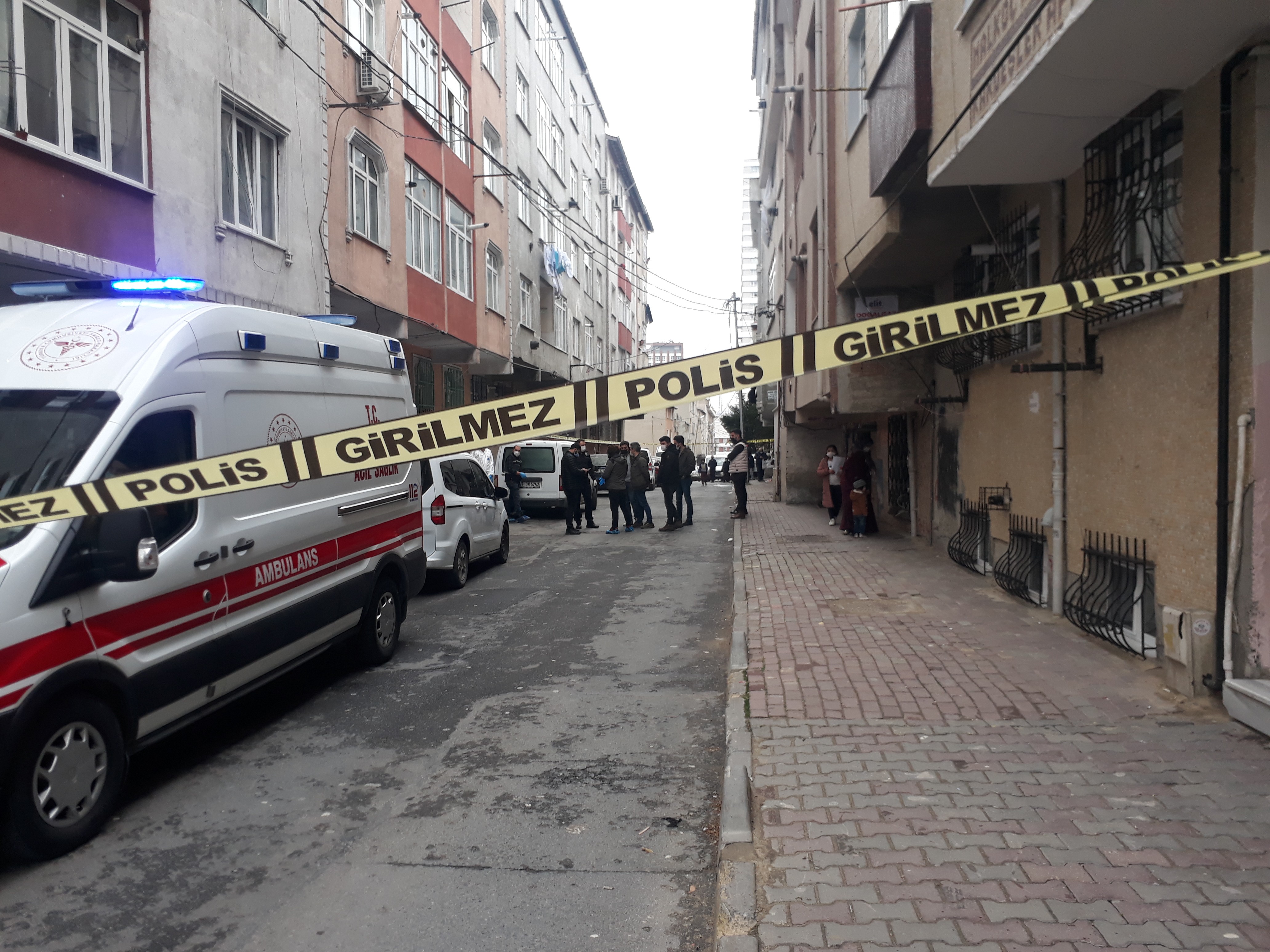 Bağcılar’da cinayet: 1 kişi öldü, 1 kişi de ağır yaralandı