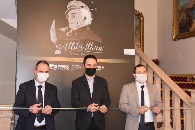 Pendik Belediyesi'nin düzenlediği sergide Atilla İlhan'ın hayatına yer verildi!