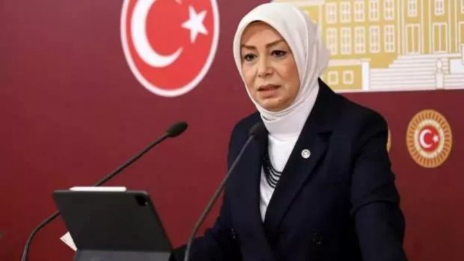 AK Parti MKYK üyesi Öznur Çalık kimdir, nereli, kaç yaşında?