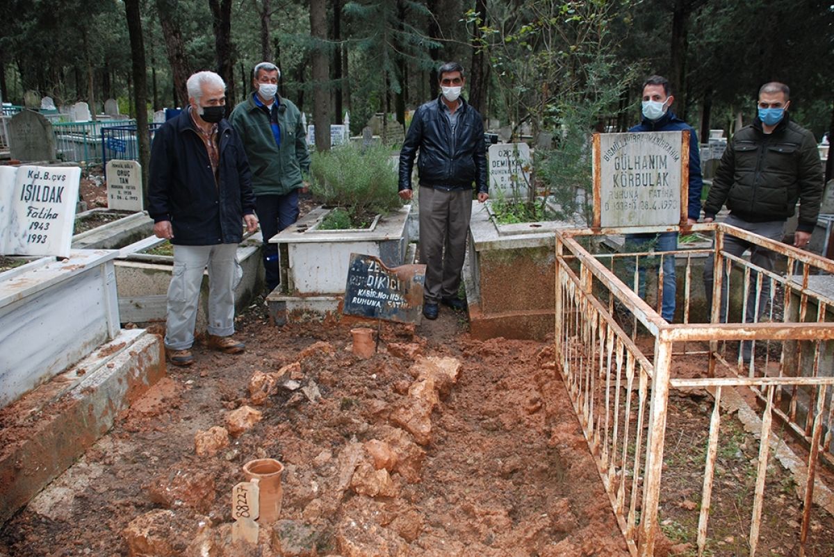 İzmir'de ilginç olay! 16 yaşında öldü, 87 yaşında gömüldü