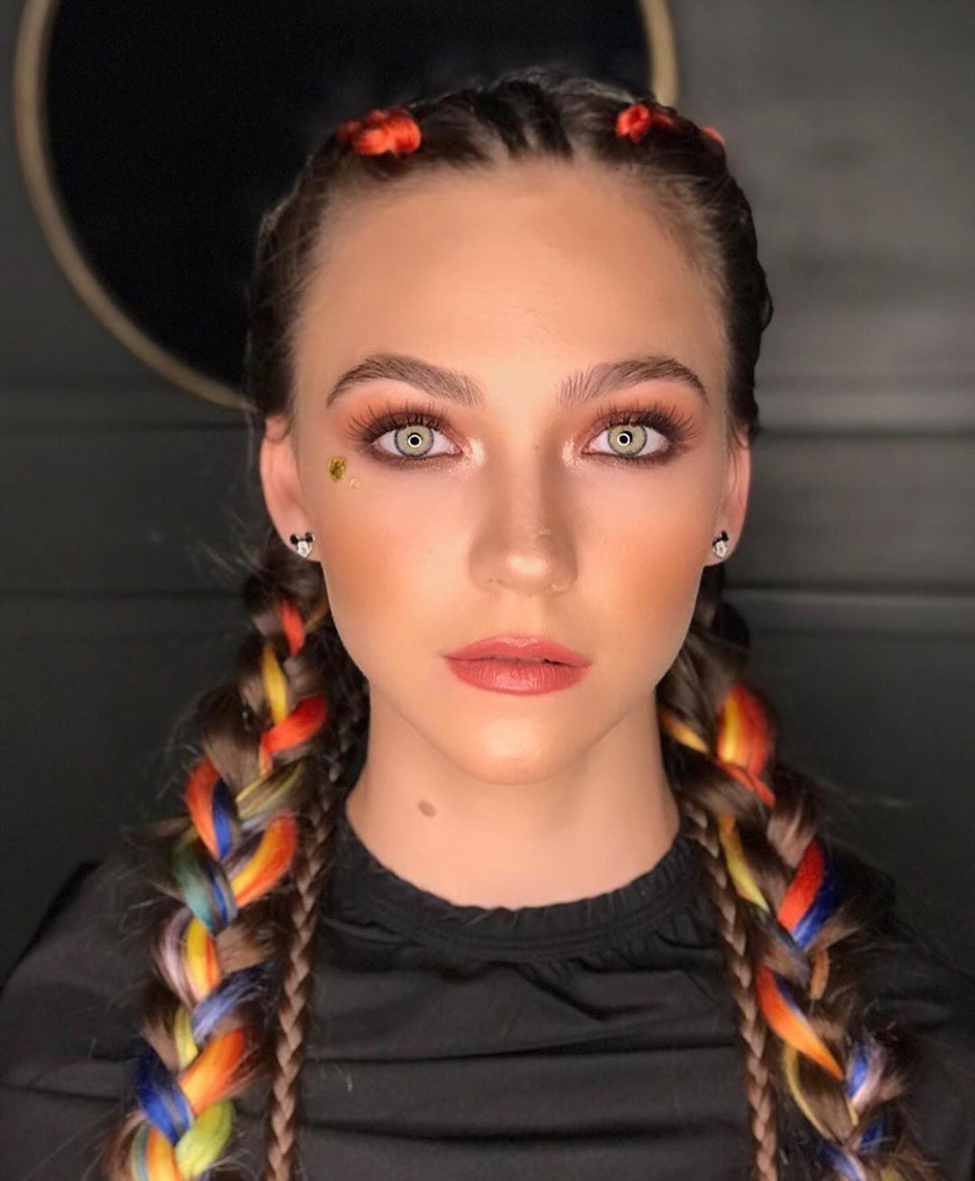 Miray Akay kimdir? Nereli, kaç yaşında? Hangi dizi ve filmlerde rol aldı?