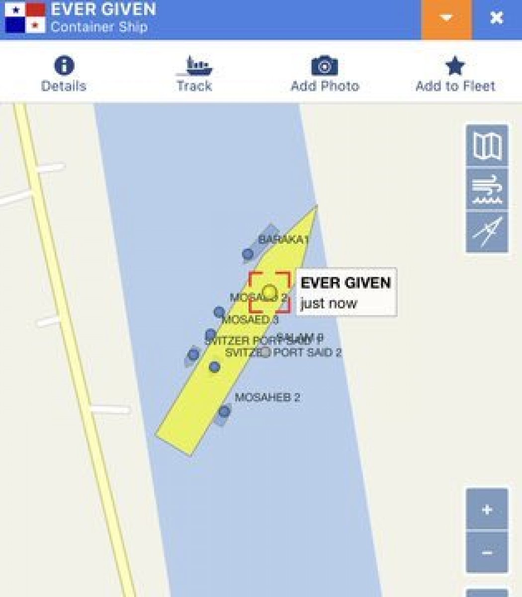 Ever Green adlı geminin karaya oturmasıyla Süveyş Kanalı trafiğe kapatıldı