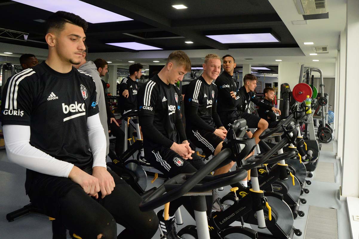 Beşiktaş'ta Fenerbahçe maçı sonrası koronavirüs alarmı! 