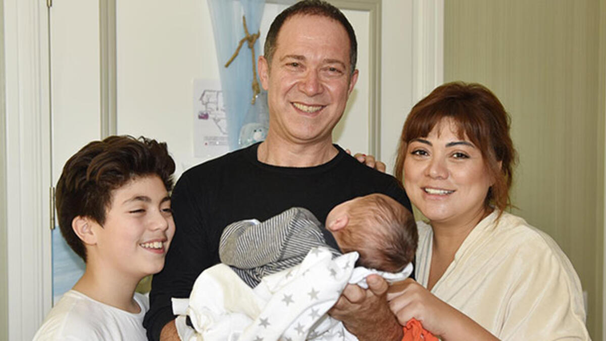 Sümer Ezgü'nün eşi kimdir? Gülay Ezgü nereli, kaç yaşında?