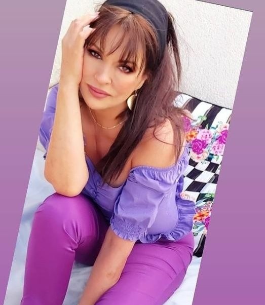 Aydan Şener hayranları ile hasret giderdi