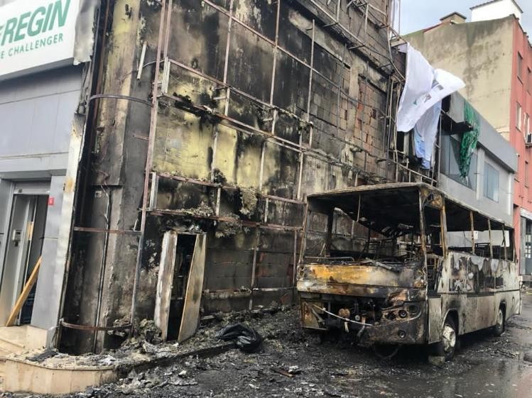 Tinerci Ümit lakaplı şahıs bu sefer de mobilya dükkanını kundakladı