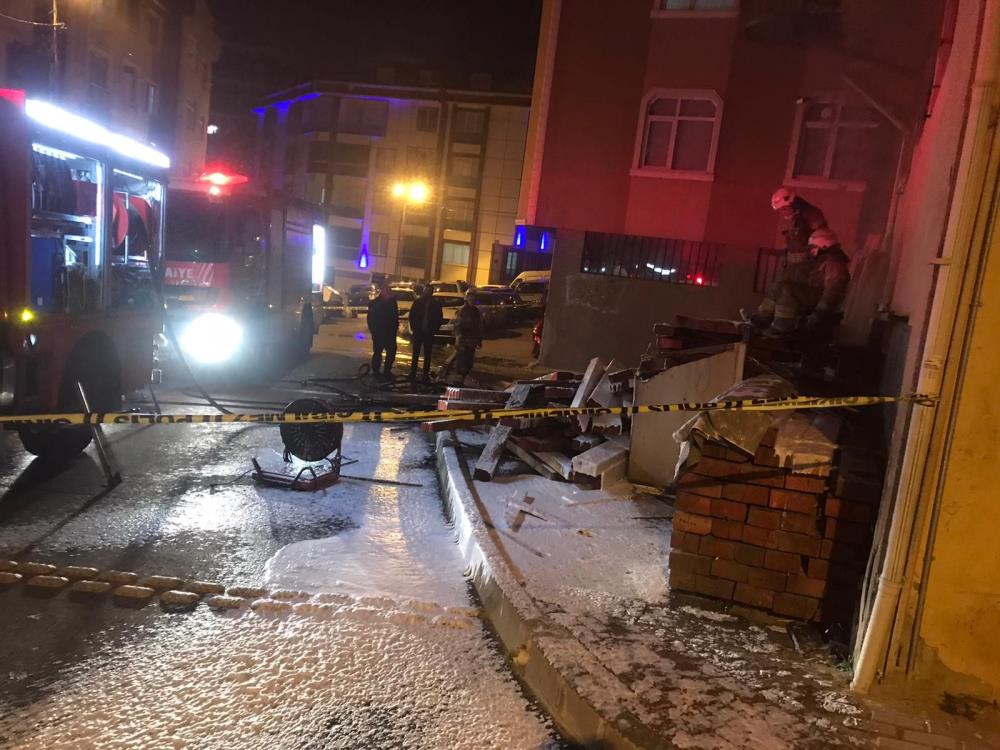 Tinerci Ümit lakaplı şahıs bu sefer de mobilya dükkanını kundakladı