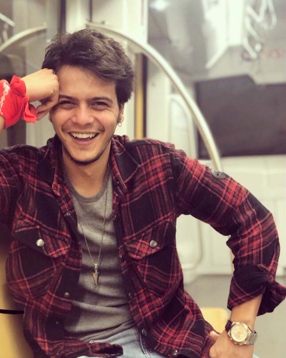 Çok Güzel Hareketler 2'den kahreden haber! Genç oyuncu Arif Güloğlu kansere yakalandı