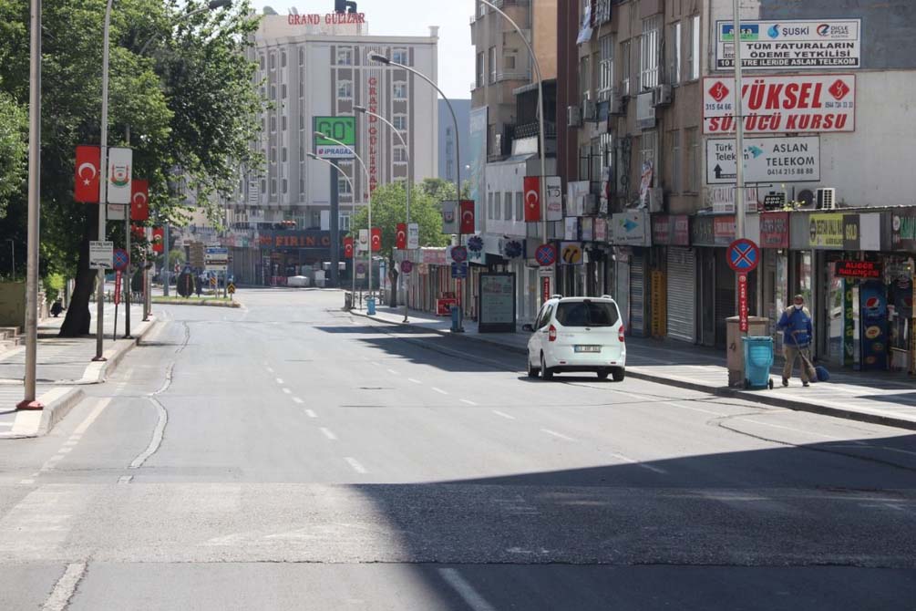 Hangi illerde sokağa çıkma yasağı yok son dakika 2021?