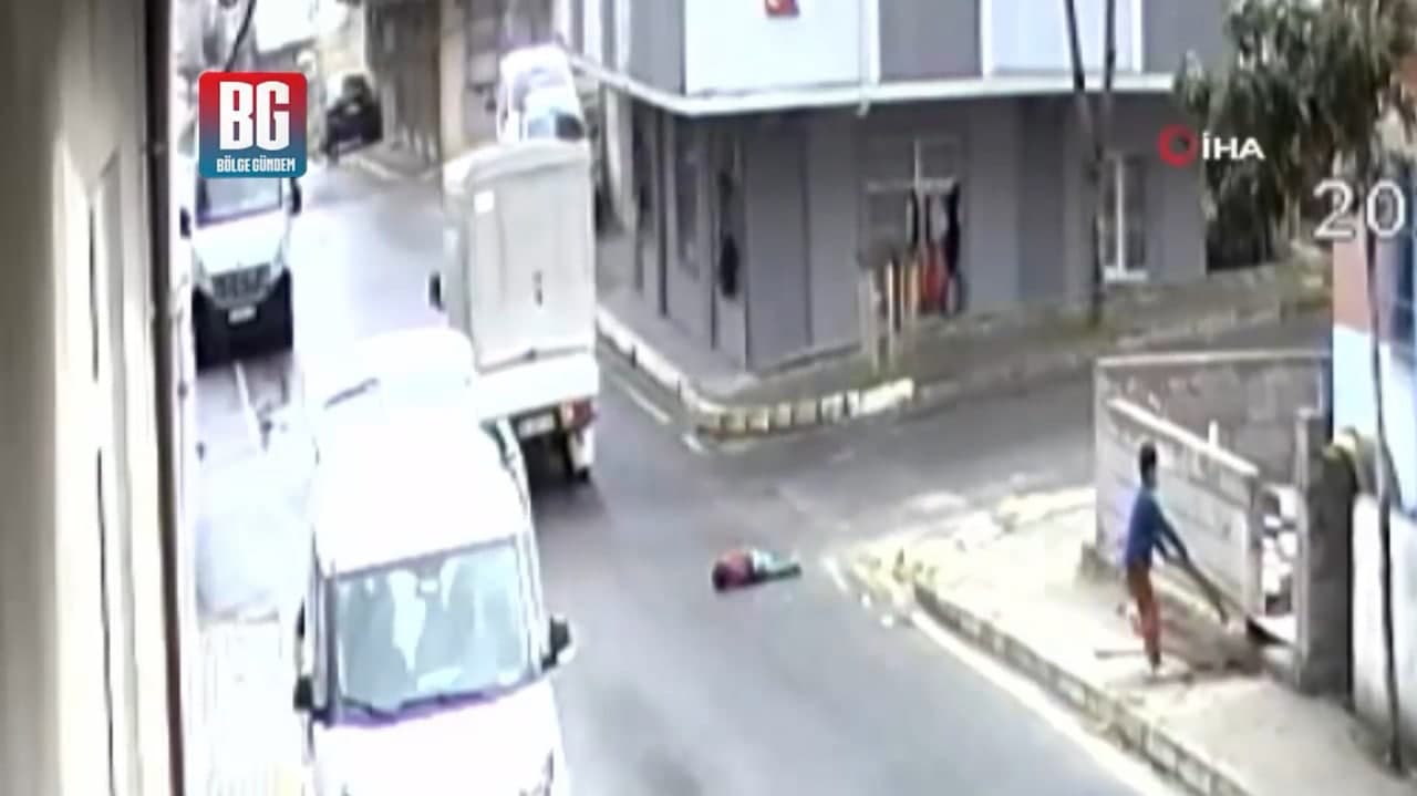 Avcılar'da yürek yakan kaza, 3 yaşındaki çocuğun üzerinden kamyonet geçti