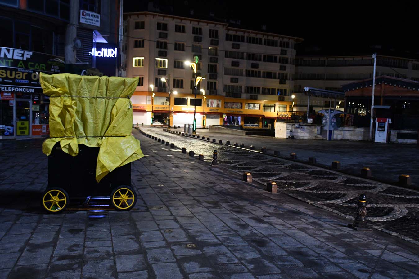 Bugün sokağa çıkma yasağı var mı İstanbul'da? Bugün yasak var mı, hangi illerde var 3-4 Nisan 2021?