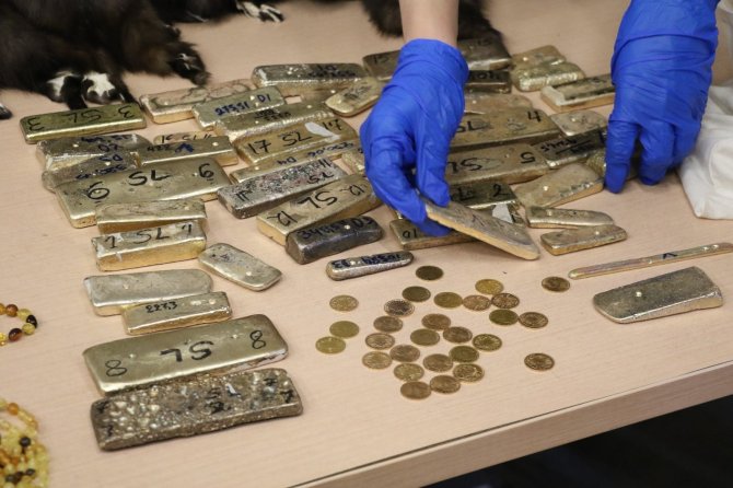 Kapıkule Gümrük Muhafaza Ekipleri kaçakçıların korkulu rüyası! Kuş uçurtmuyorlar