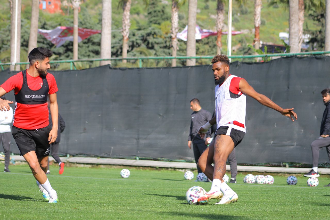 Hatayspor, Fatih Karagümrük maçı hazırlıklarına başladı
