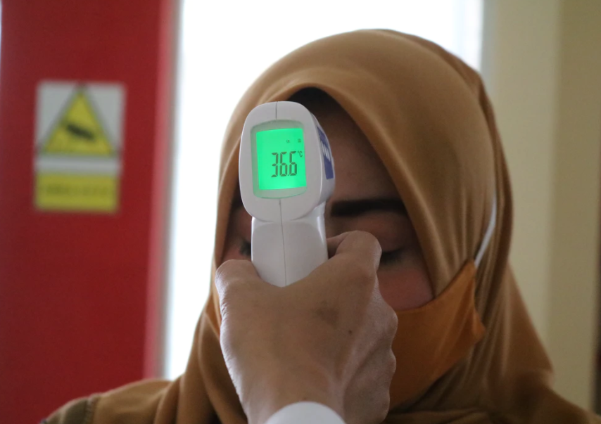 Mide bulantısı korona belirtisi mi?