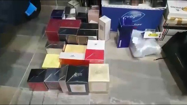 Sosyal medyadan kaçakçılık yapan şahıslar canlı yayında yakalandı!