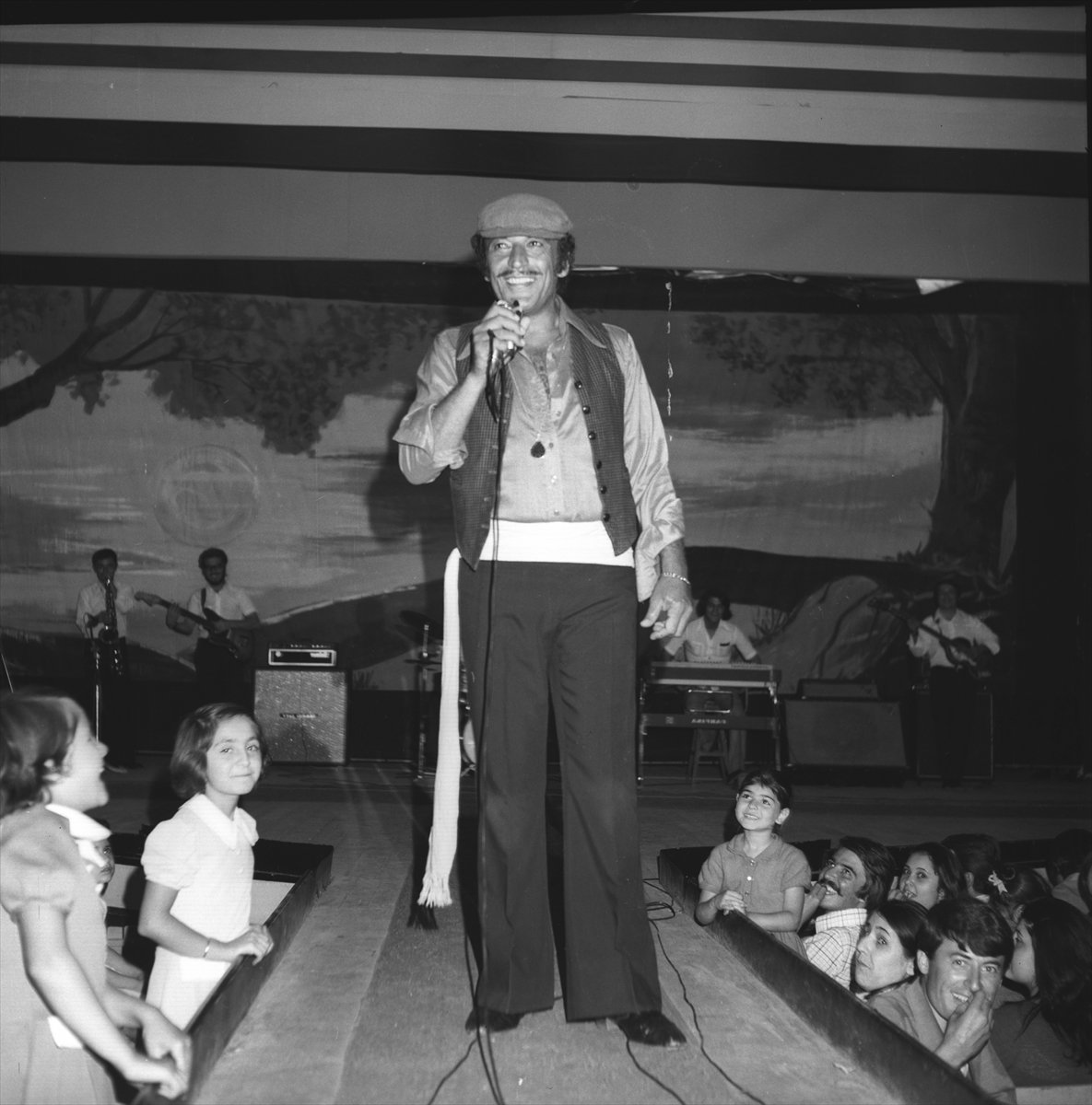 Sadri Alışık kimdir, nereli? Sadri Alışık ne zaman, kaç yaşında öldü?