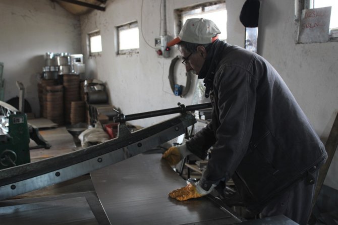 Çömlek atölyesi kuran Ömer gelen taleplere yetişemiyor!