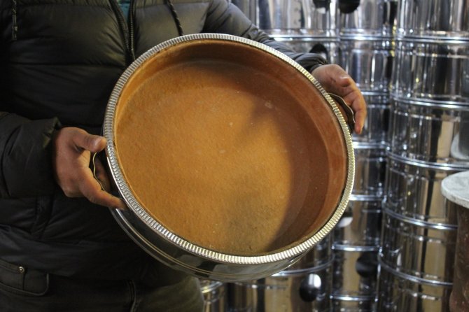 Çömlek atölyesi kuran Ömer gelen taleplere yetişemiyor!