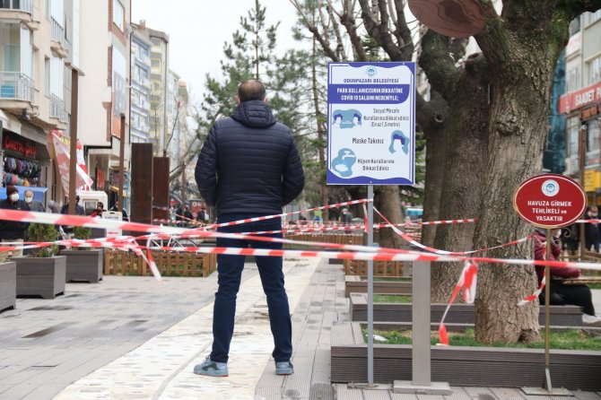 Eskişehir’de parklar, yoğunluk oluşturduğu gerekçesiyle kapatıldı