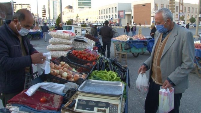 Seyyar satıcılar pandemide çoğaldı