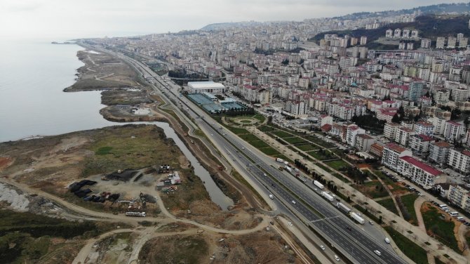 Trabzon sahilinin değişimi: Dolgu çalışmaları denizi uzaklaştırdı