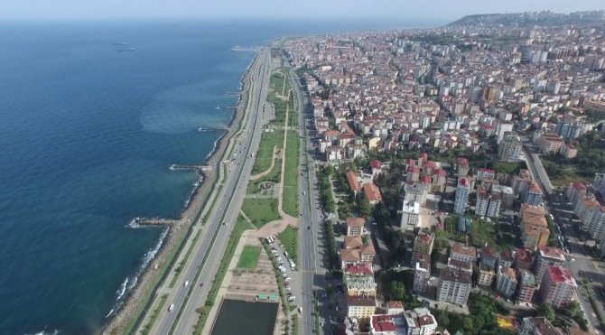 Trabzon sahilinin değişimi: Dolgu çalışmaları denizi uzaklaştırdı
