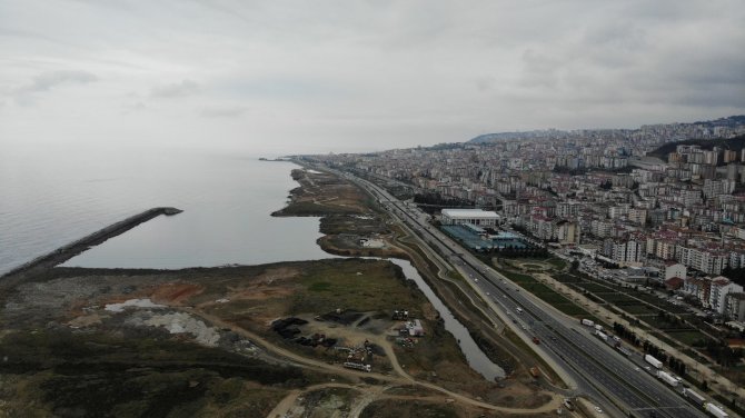 Trabzon sahilinin değişimi: Dolgu çalışmaları denizi uzaklaştırdı