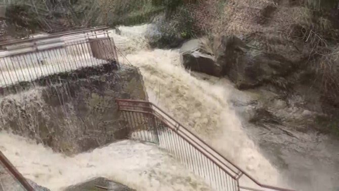 Yazın ziyaretçi akınına uğrayan Samandere şelalesi ziyaretçilere kapatıldı!