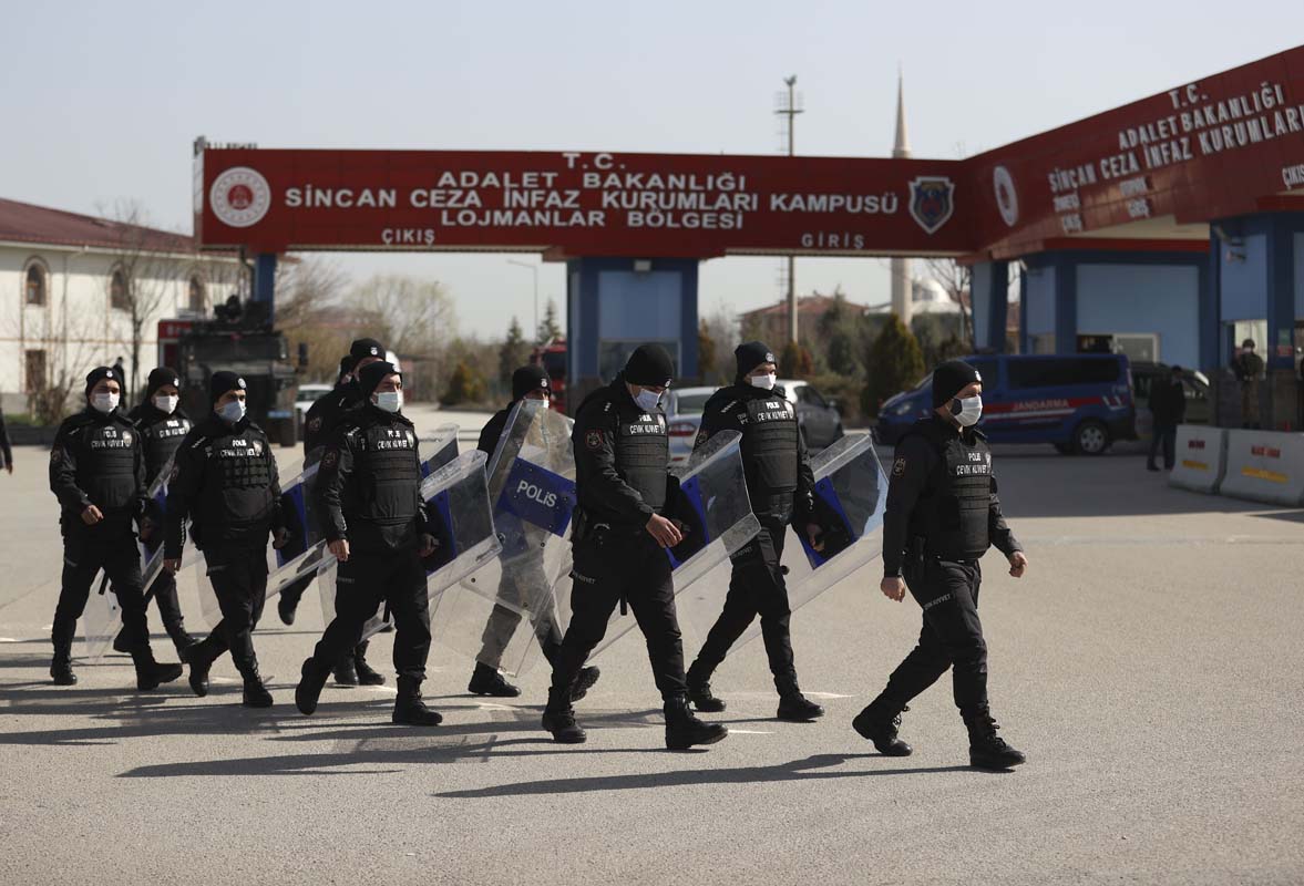 SON DAKİKA! Muhafız Alayı davasında karar açıklandı: FETÖcülere ceza yağdı!