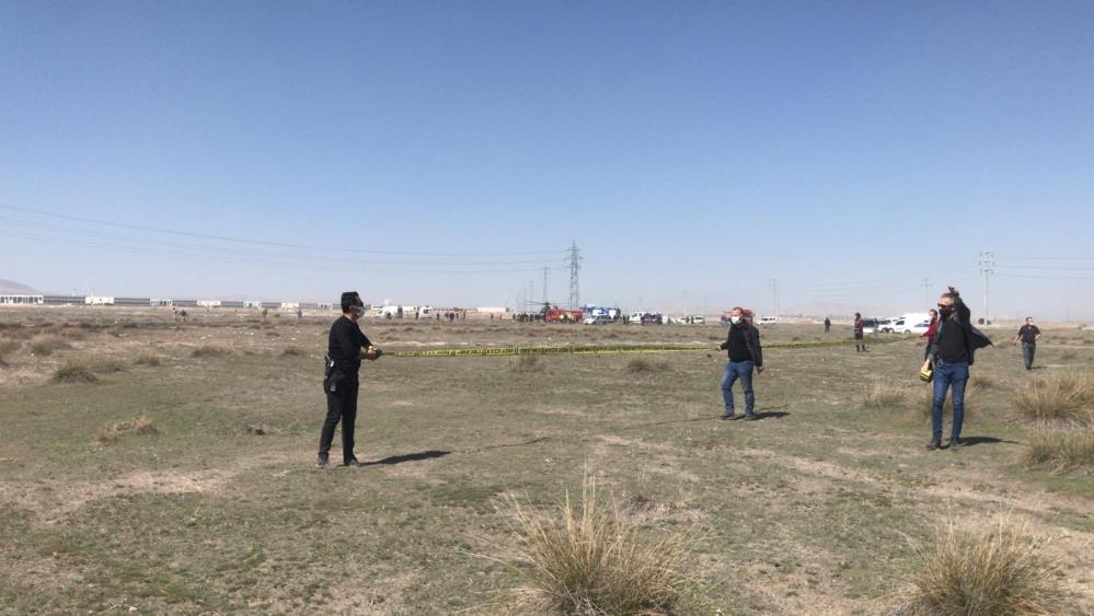 Konya'da askeri uçak mı düştü? Son durum ne ? Ölü var mı? (7 Nisan 2021 Çarşamba)Konya'da askeri uçak mı düştü? Son durum ne ? Ölü var mı? (7 Nisan 2021 Çarşamba)