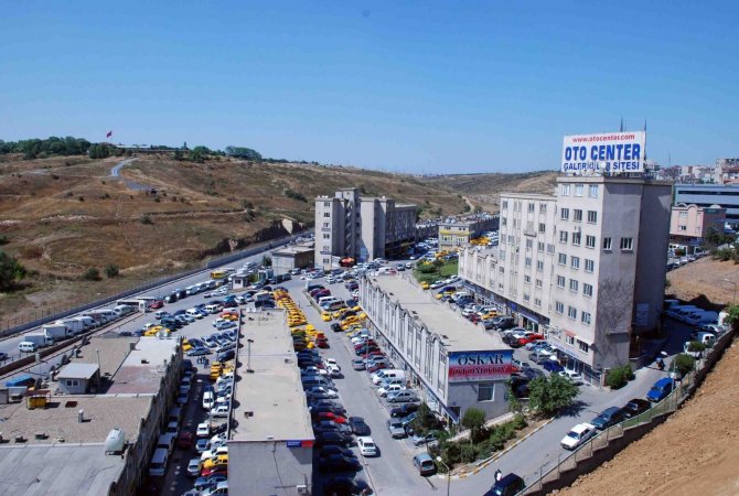 Bağcılar’da ikinci el oto alıp-satan iş yerleri ruhsatlandırılıyor