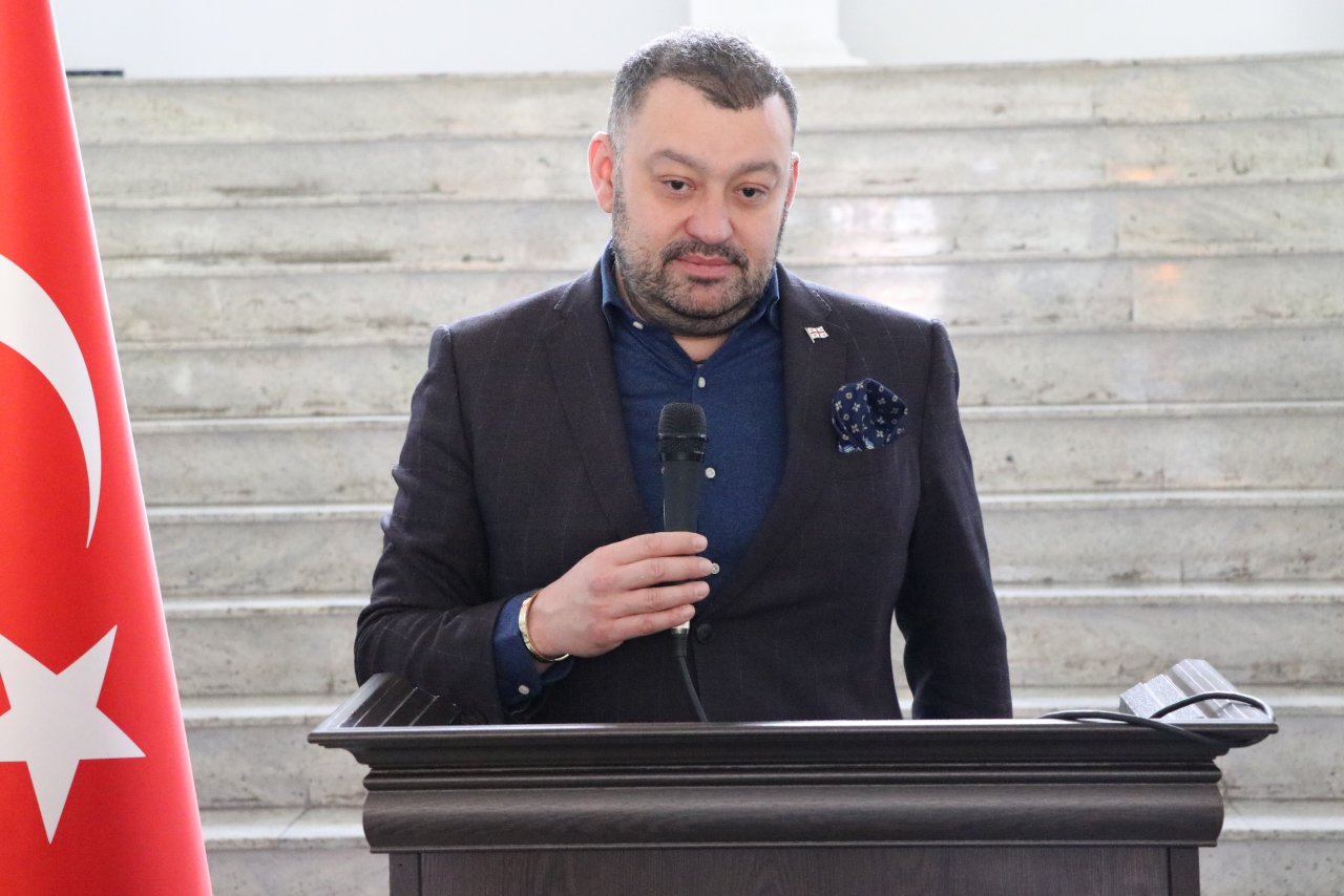 Gürcistan'da Türk iş insanlarıyla milletvekilleri buluştu