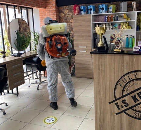 Kütahya'da berber ve kuafölerde dezenfekte çalışması başlatıldı