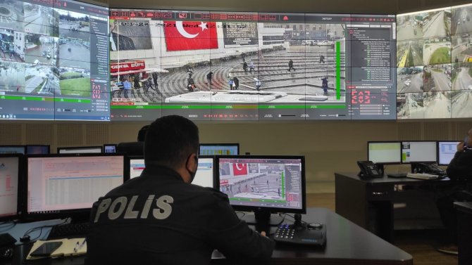 Maske takmayanlar MOBESE kameralarından kaçamıyor