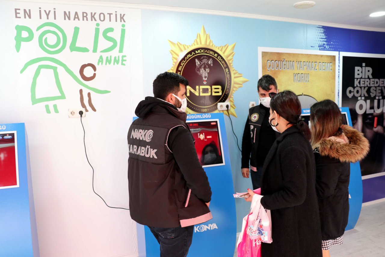 "Narko TIR" ile uyuşturucunun zararları anlatılıyor