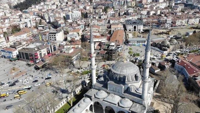 Ramazan ayı için İstanbul'da camilere mahyalar hazırlanıyor