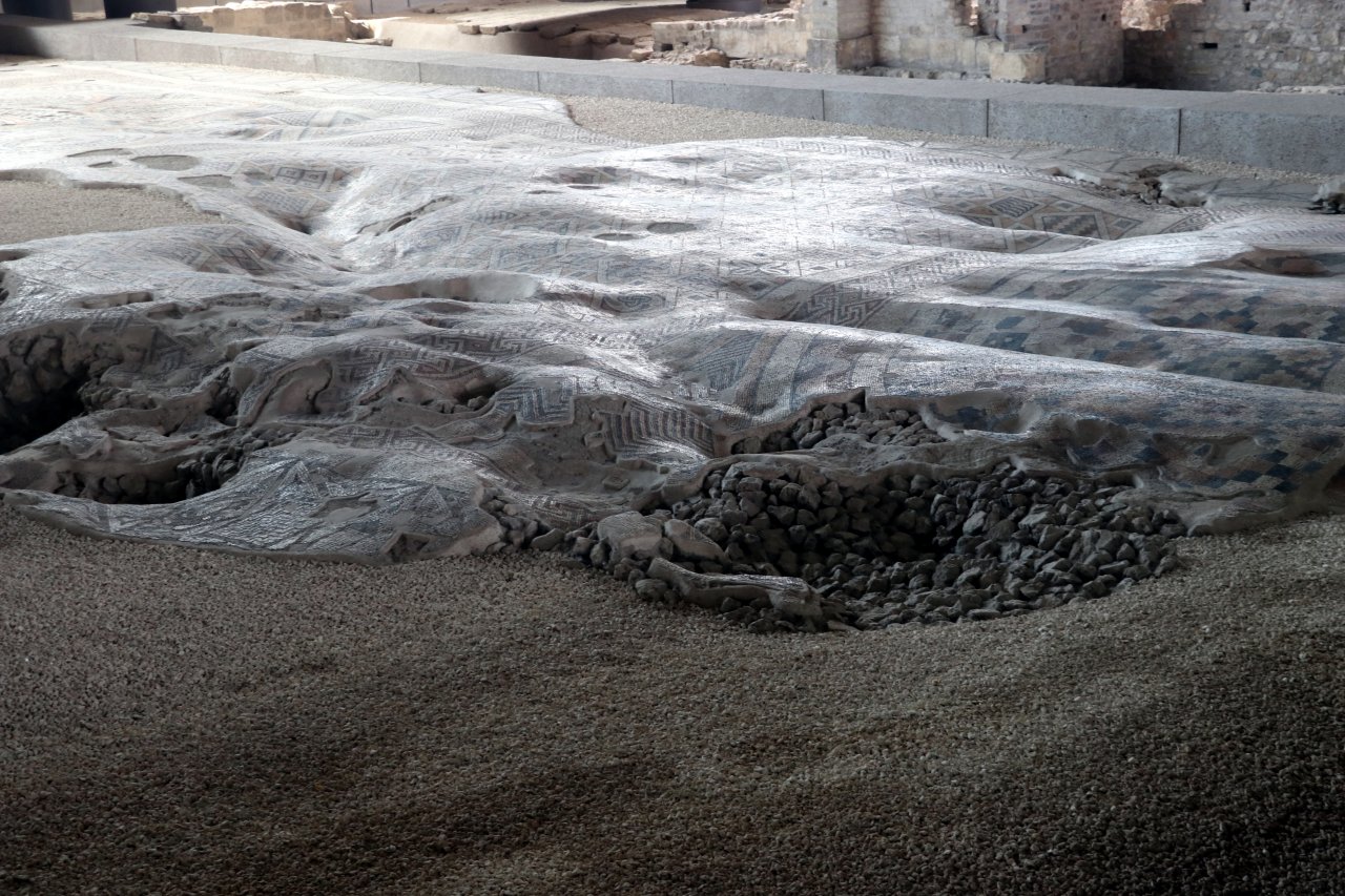 Türkiye'nin, tarihe ışık tutan mozaik eserleri göz kamaştırıyor