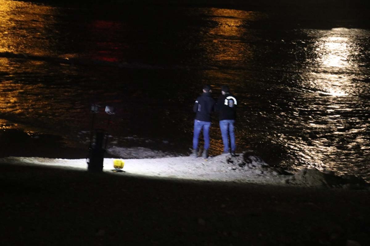 Göz önünden bir anda kaybolan çocuğun cansız bedeni nehirde bulundu!